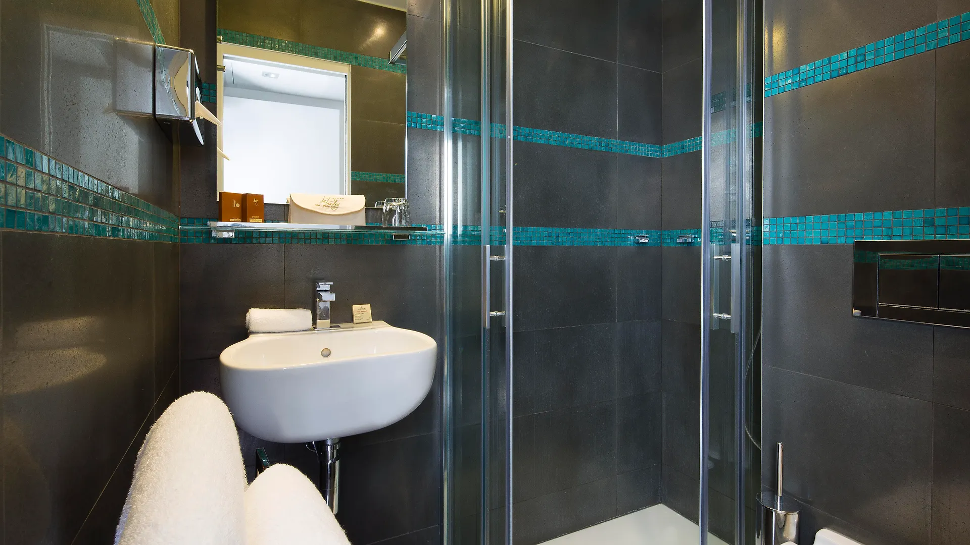 Le Pradey Hotel 4*