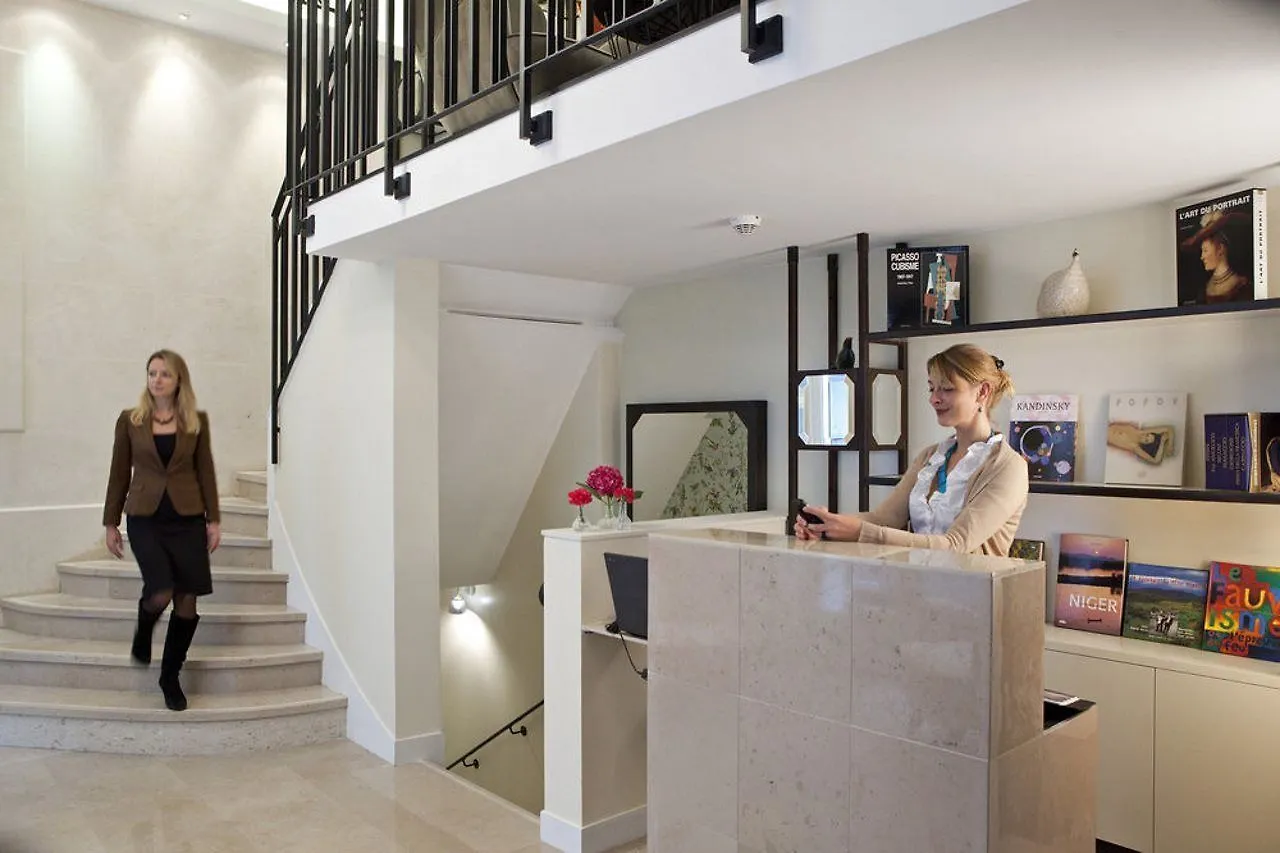 Hotel Le Pradey Paris
